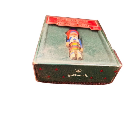 Vintage Hallmark Clothespin Soldier - Picture 6 of 6